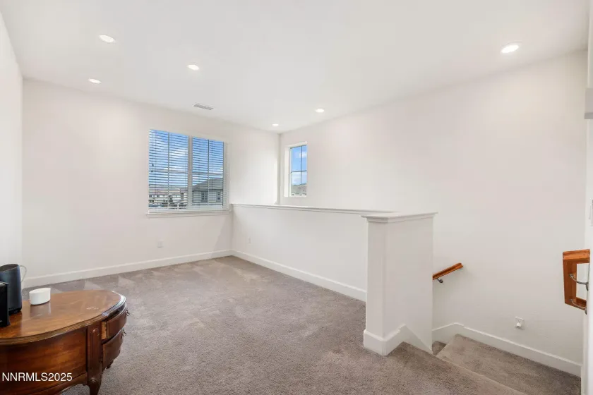 6103 Shining Sunset, Sparks, Nevada 89436, 3 Bedrooms Bedrooms, ,3 BathroomsBathrooms,Residential,Residential,Shining Sunset,250057710