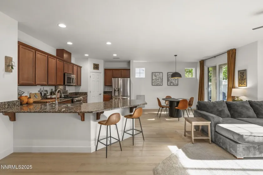 11086 Colton, Reno, Nevada 89521, 3 Bedrooms Bedrooms, ,2 BathroomsBathrooms,Residential,Residential,Colton,250057711