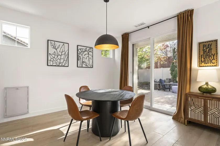 11086 Colton, Reno, Nevada 89521, 3 Bedrooms Bedrooms, ,2 BathroomsBathrooms,Residential,Residential,Colton,250057711