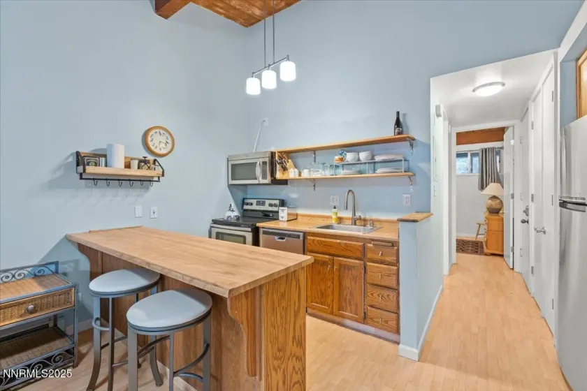 751 Tahoe, Incline Village, Nevada 89451, 1 Bedroom Bedrooms, ,1 BathroomBathrooms,Residential,Residential,Tahoe,250057716