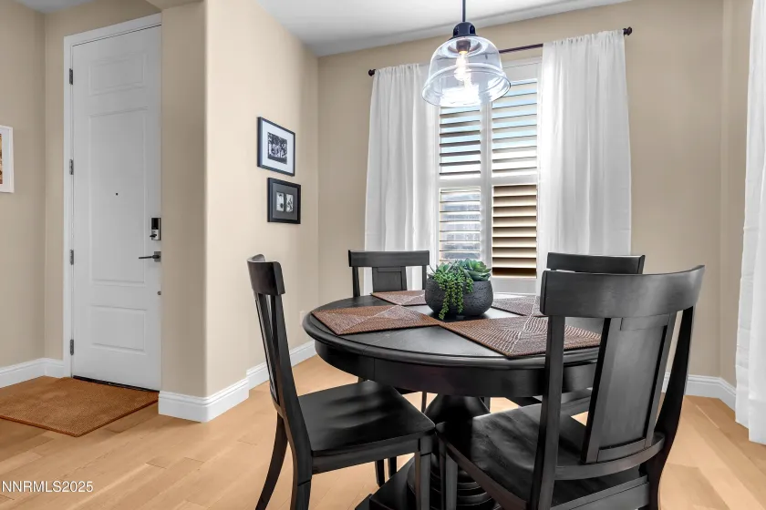 9161 Quilberry, Reno, Nevada 89523, 2 Bedrooms Bedrooms, ,2 BathroomsBathrooms,Residential,Residential,Quilberry,250057715