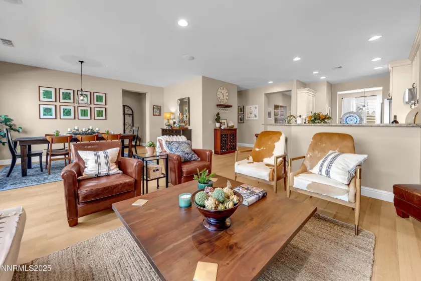 9161 Quilberry, Reno, Nevada 89523, 2 Bedrooms Bedrooms, ,2 BathroomsBathrooms,Residential,Residential,Quilberry,250057715