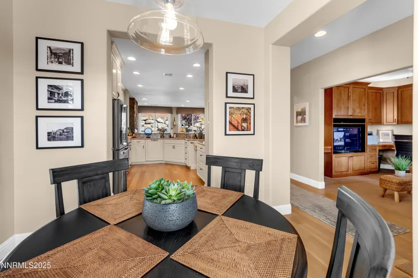 9161 Quilberry, Reno, Nevada 89523, 2 Bedrooms Bedrooms, ,2 BathroomsBathrooms,Residential,Residential,Quilberry,250057715