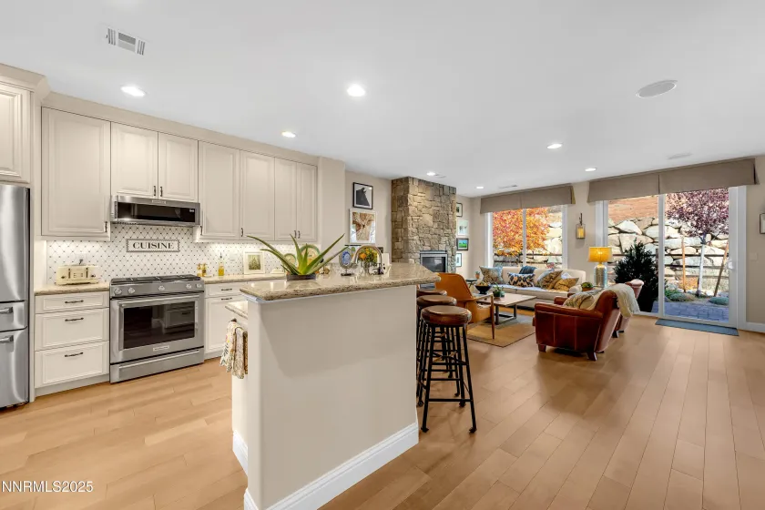 9161 Quilberry, Reno, Nevada 89523, 2 Bedrooms Bedrooms, ,2 BathroomsBathrooms,Residential,Residential,Quilberry,250057715