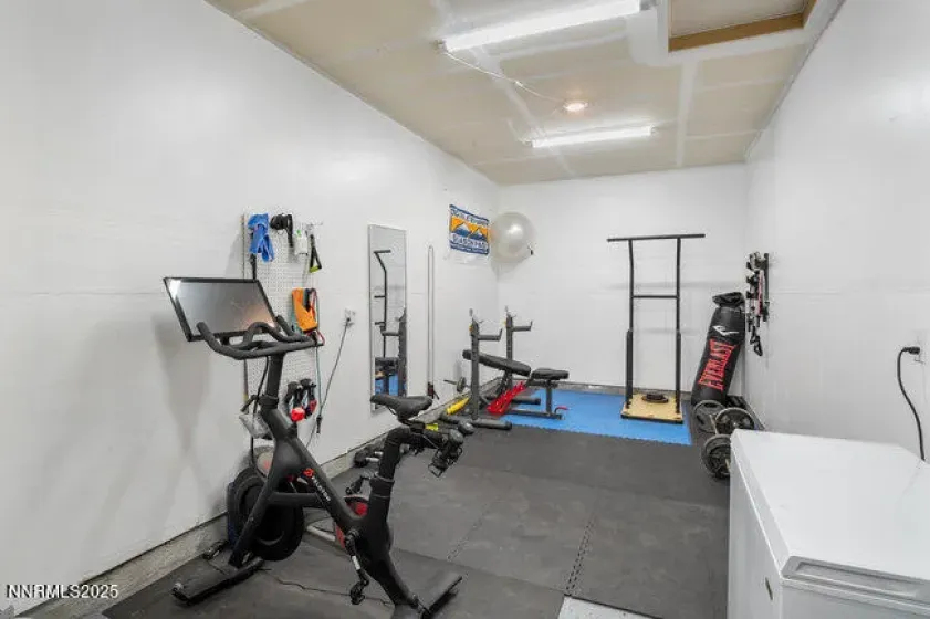 8405 Castletroy, Verdi, Nevada 89439, 4 Bedrooms Bedrooms, ,2 BathroomsBathrooms,Residential,Residential,Castletroy,250057714