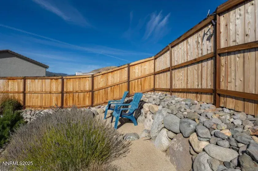 8405 Castletroy, Verdi, Nevada 89439, 4 Bedrooms Bedrooms, ,2 BathroomsBathrooms,Residential,Residential,Castletroy,250057714