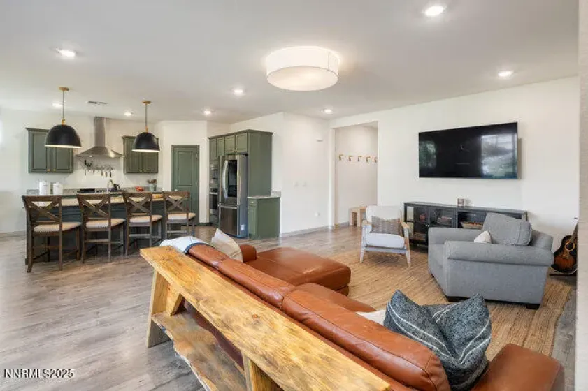 8405 Castletroy, Verdi, Nevada 89439, 4 Bedrooms Bedrooms, ,2 BathroomsBathrooms,Residential,Residential,Castletroy,250057714