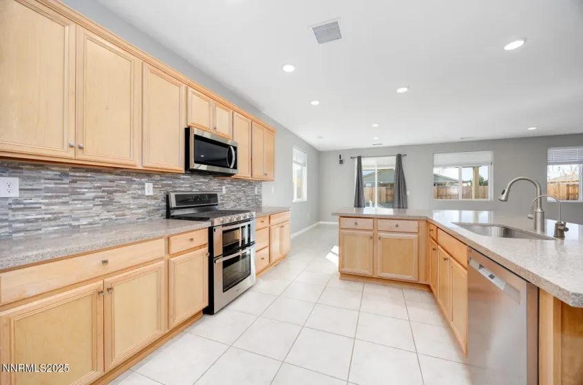 119 Alamosa, Dayton, Nevada 89403, 3 Bedrooms Bedrooms, ,2 BathroomsBathrooms,Residential,Residential,Alamosa,250057720