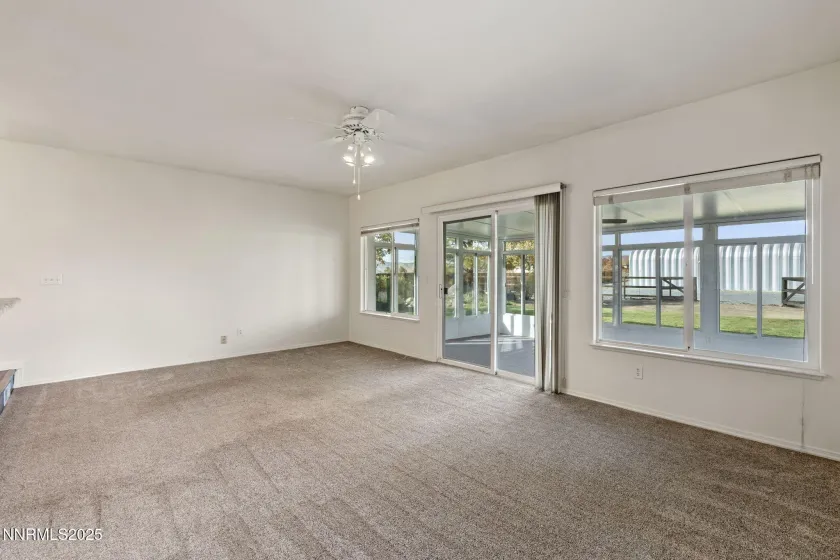 205 Stags Leap, Sparks, Nevada 89441, 3 Bedrooms Bedrooms, ,3 BathroomsBathrooms,Residential,Residential,Stags Leap,250057721