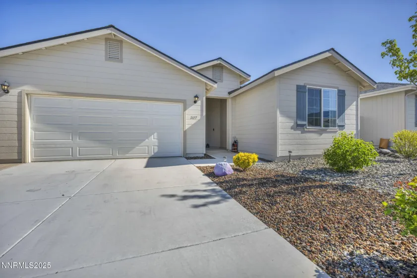 307 Granite, Dayton, Nevada 89403, 3 Bedrooms Bedrooms, ,2 BathroomsBathrooms,Residential,Residential,Granite,250057722