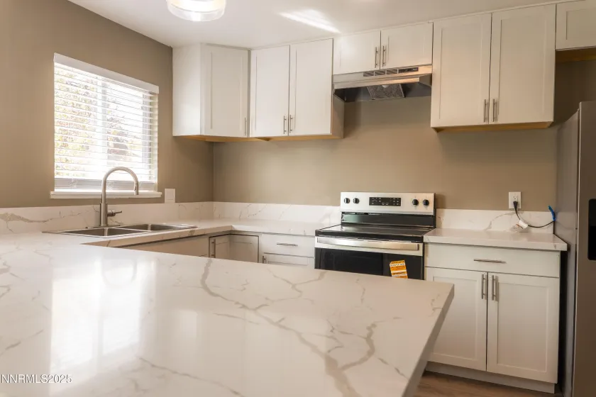 3245 Elaine, Sparks, Nevada 89431, 4 Bedrooms Bedrooms, ,2 BathroomsBathrooms,Residential,Residential,Elaine,250057729