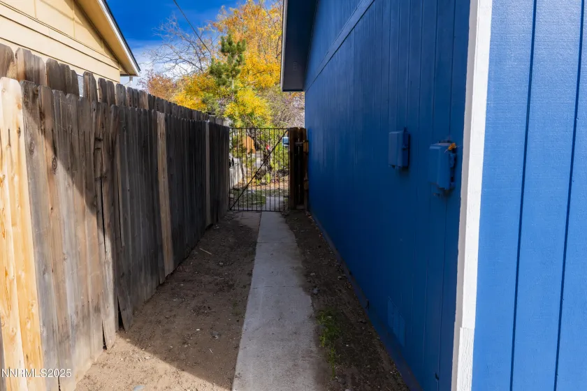 3245 Elaine, Sparks, Nevada 89431, 4 Bedrooms Bedrooms, ,2 BathroomsBathrooms,Residential,Residential,Elaine,250057729