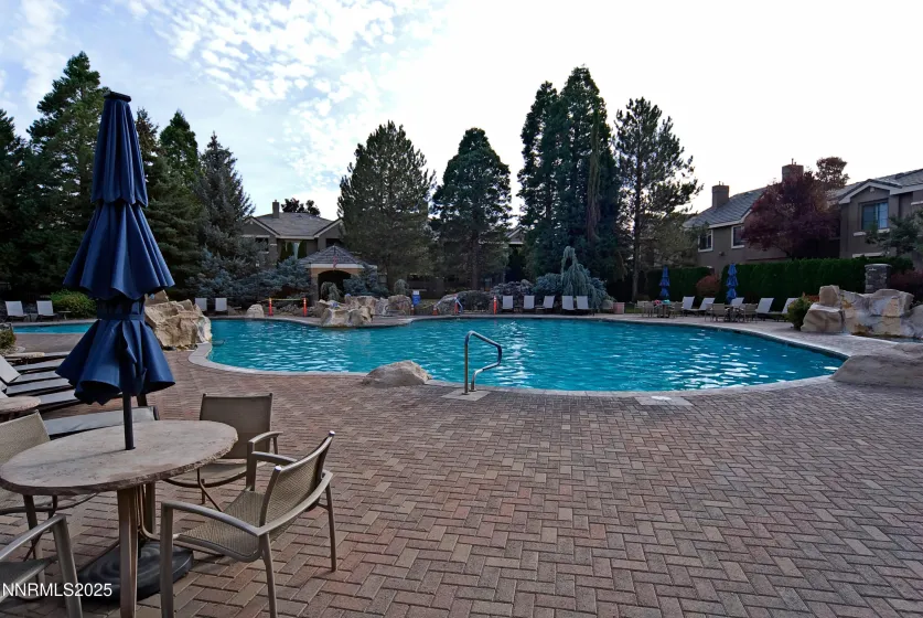 900 Meadows, Reno, Nevada 89521, 2 Bedrooms Bedrooms, ,2 BathroomsBathrooms,Residential,Residential,Meadows,250057732