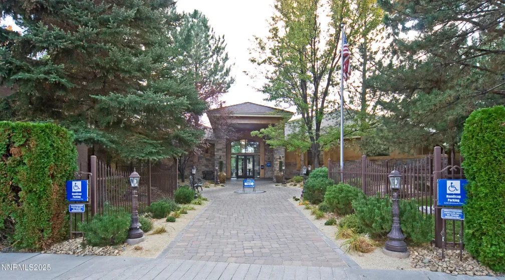 900 Meadows, Reno, Nevada 89521, 2 Bedrooms Bedrooms, ,2 BathroomsBathrooms,Residential,Residential,Meadows,250057732