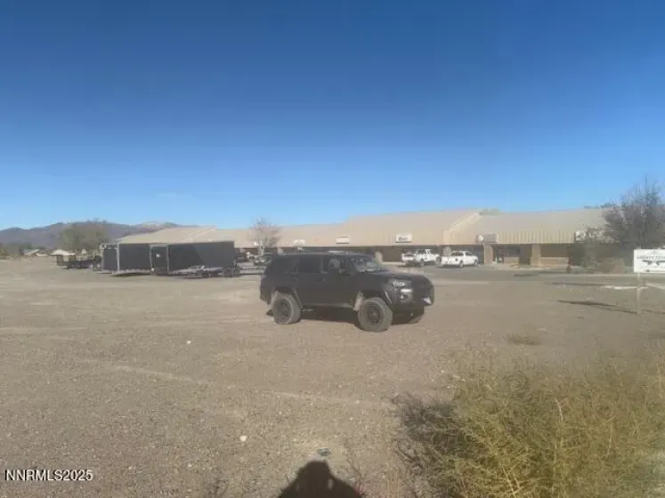 880 Cottonwood, Fernley, Nevada 89408, ,Commercial Sale,Residential,Cottonwood,250057734