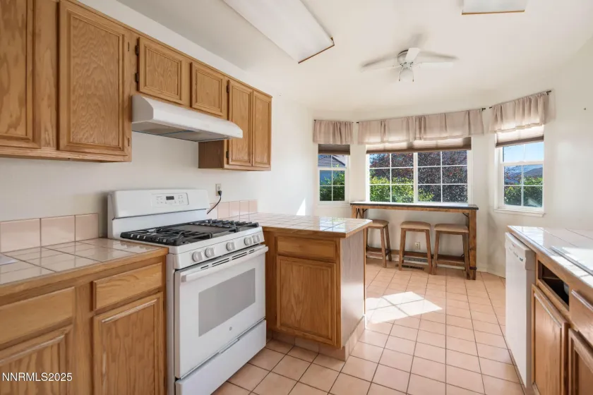 6667 Dorchester, Sparks, Nevada 89436, 3 Bedrooms Bedrooms, ,2 BathroomsBathrooms,Residential,Residential,Dorchester,250057735