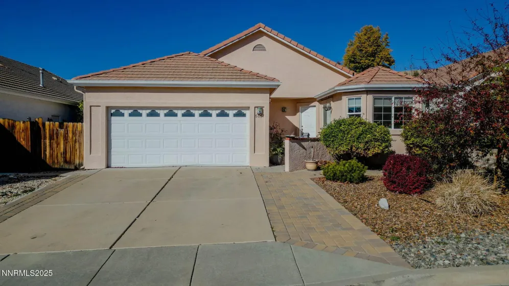 6667 Dorchester, Sparks, Nevada 89436, 3 Bedrooms Bedrooms, ,2 BathroomsBathrooms,Residential,Residential,Dorchester,250057735