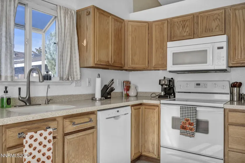 112 Ave De La Bleu De Clair, Sparks, Nevada 89434, 2 Bedrooms Bedrooms, ,2 BathroomsBathrooms,Residential,Residential,Ave De La Bleu De Clair,250057742