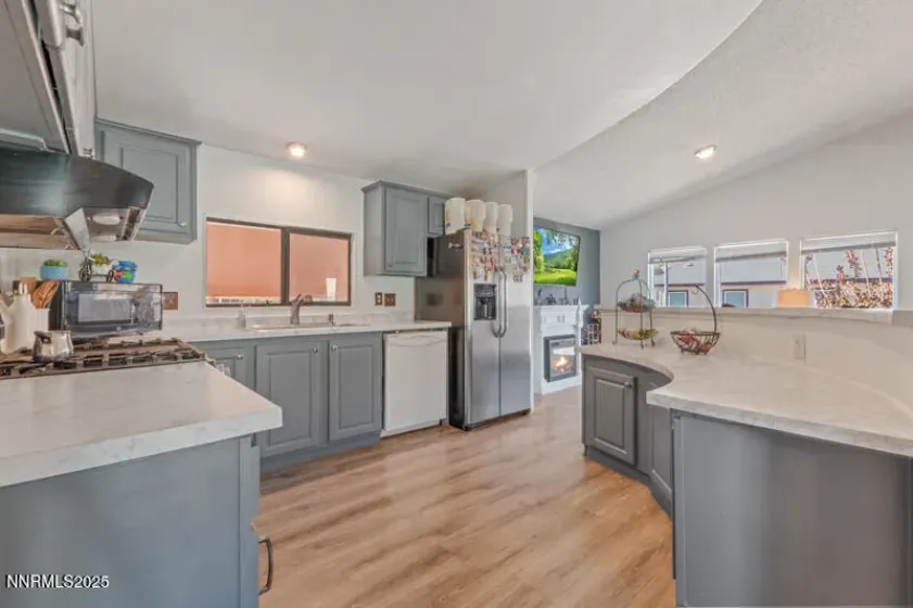 50 Cour De La Celedon, Sparks, Nevada 89434, 3 Bedrooms Bedrooms, ,2 BathroomsBathrooms,Residential,Residential,Cour De La Celedon,250057752