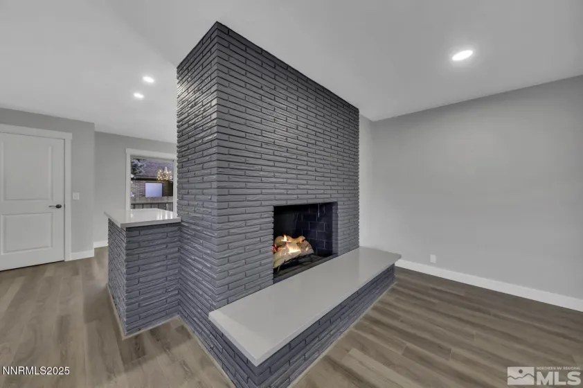 410 Reno, Reno, Nevada 89509, 2 Bedrooms Bedrooms, ,2 BathroomsBathrooms,Residential,Residential,Reno,250054077