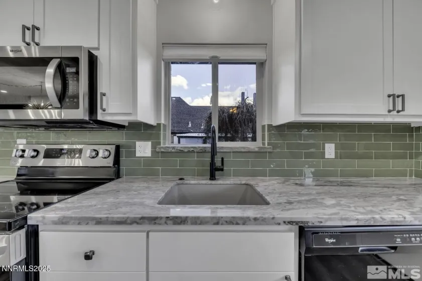 410 Reno, Reno, Nevada 89509, 2 Bedrooms Bedrooms, ,2 BathroomsBathrooms,Residential,Residential,Reno,250054077