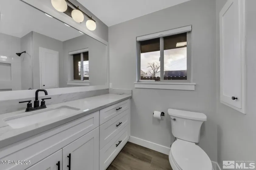 410 Reno, Reno, Nevada 89509, 2 Bedrooms Bedrooms, ,2 BathroomsBathrooms,Residential,Residential,Reno,250054077