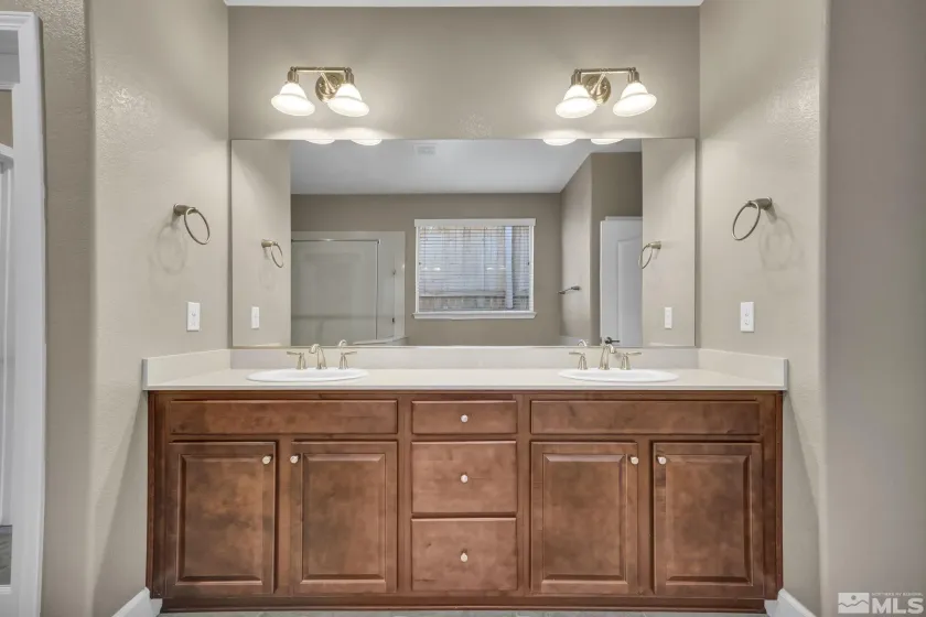 1725 Verdi Vista, Reno, Nevada 89523, 3 Bedrooms Bedrooms, ,3 BathroomsBathrooms,Residential,Residential,Verdi Vista,250001367