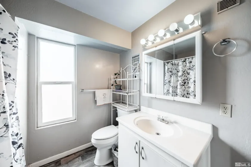 3951 Clear Acre, Reno, Nevada 89512, 1 Bedroom Bedrooms, ,1 BathroomBathrooms,Residential,Residential,Clear Acre,250005498