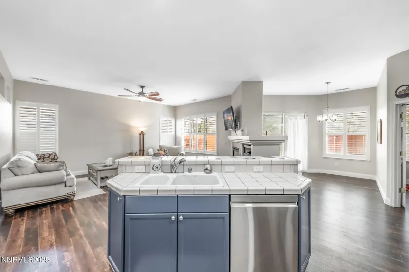 1390 Fox Glen, Reno, Nevada 89511, 3 Bedrooms Bedrooms, ,2 BathroomsBathrooms,Residential,Residential,Fox Glen,250057765