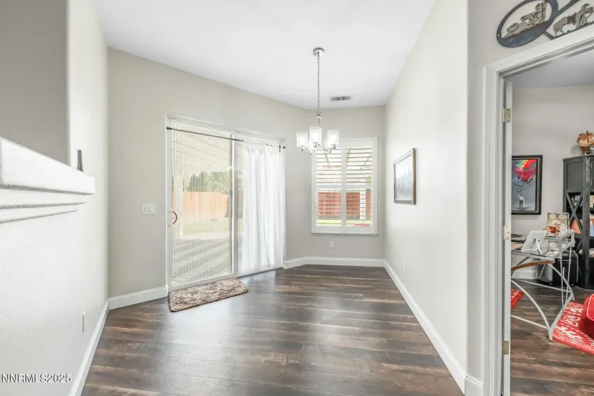 1390 Fox Glen, Reno, Nevada 89511, 3 Bedrooms Bedrooms, ,2 BathroomsBathrooms,Residential,Residential,Fox Glen,250057765