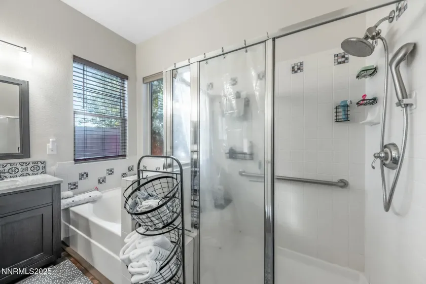 1390 Fox Glen, Reno, Nevada 89511, 3 Bedrooms Bedrooms, ,2 BathroomsBathrooms,Residential,Residential,Fox Glen,250057765