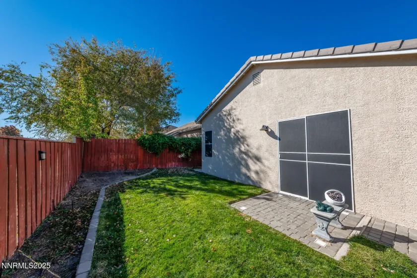 1390 Fox Glen, Reno, Nevada 89511, 3 Bedrooms Bedrooms, ,2 BathroomsBathrooms,Residential,Residential,Fox Glen,250057765
