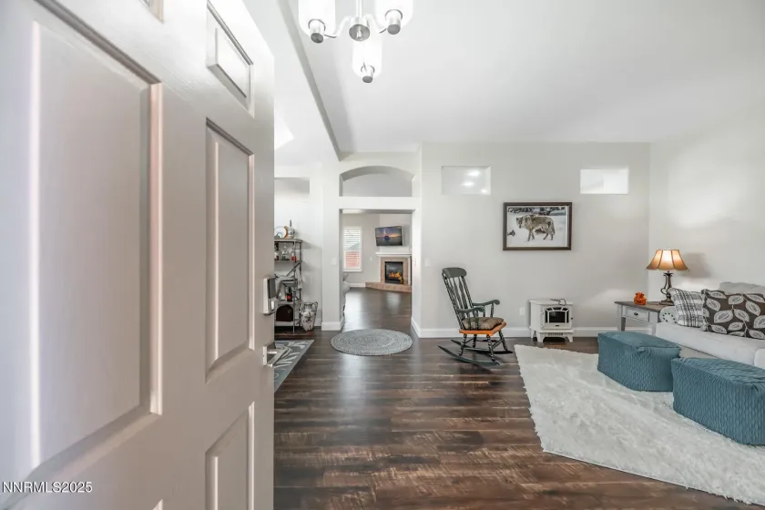 1390 Fox Glen, Reno, Nevada 89511, 3 Bedrooms Bedrooms, ,2 BathroomsBathrooms,Residential,Residential,Fox Glen,250057765