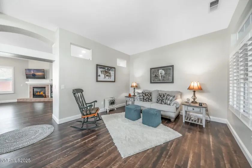 1390 Fox Glen, Reno, Nevada 89511, 3 Bedrooms Bedrooms, ,2 BathroomsBathrooms,Residential,Residential,Fox Glen,250057765