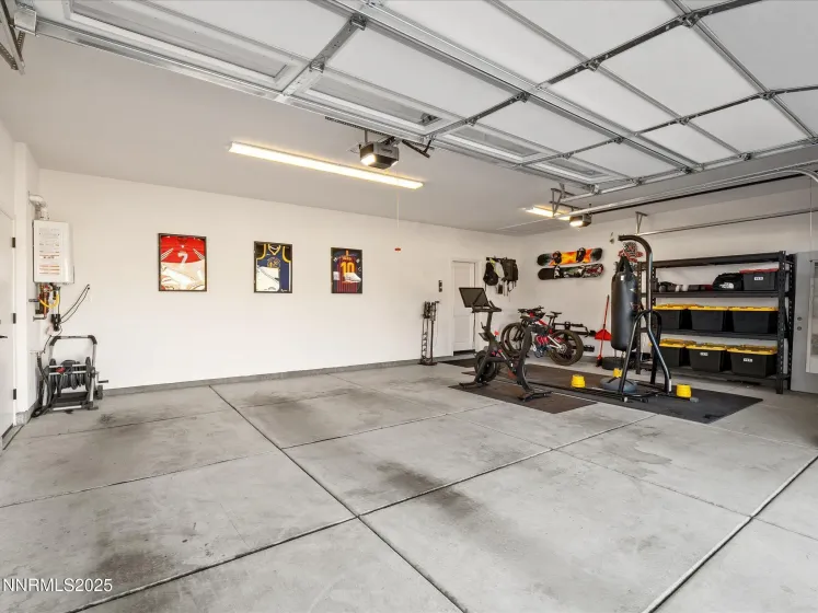 11167 Grazing Cattle, Reno, Nevada 89521, 3 Bedrooms Bedrooms, ,4 BathroomsBathrooms,Residential,Residential,Grazing Cattle,250057768