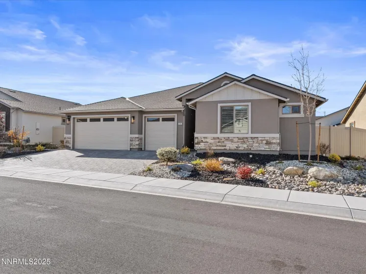 11167 Grazing Cattle, Reno, Nevada 89521, 3 Bedrooms Bedrooms, ,4 BathroomsBathrooms,Residential,Residential,Grazing Cattle,250057768