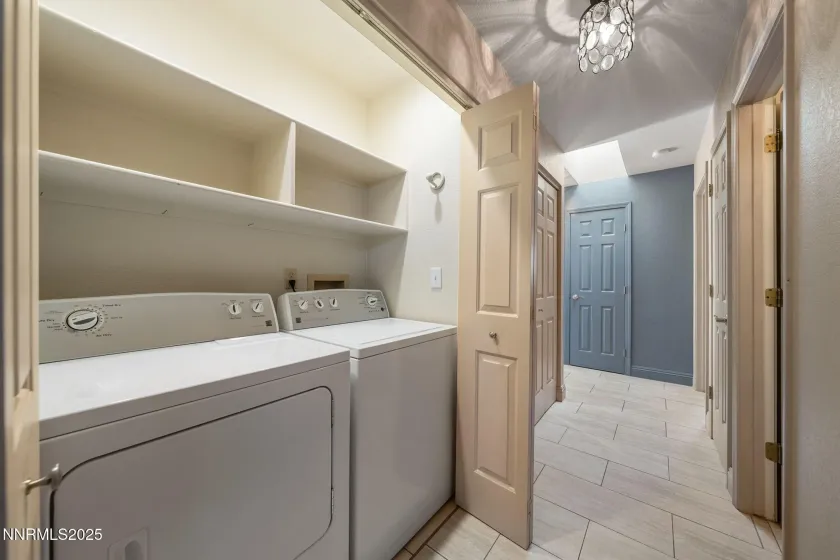 1081 Thompson, Carson City, Nevada 89703, 2 Bedrooms Bedrooms, ,2 BathroomsBathrooms,Residential,Residential,Thompson,250057770