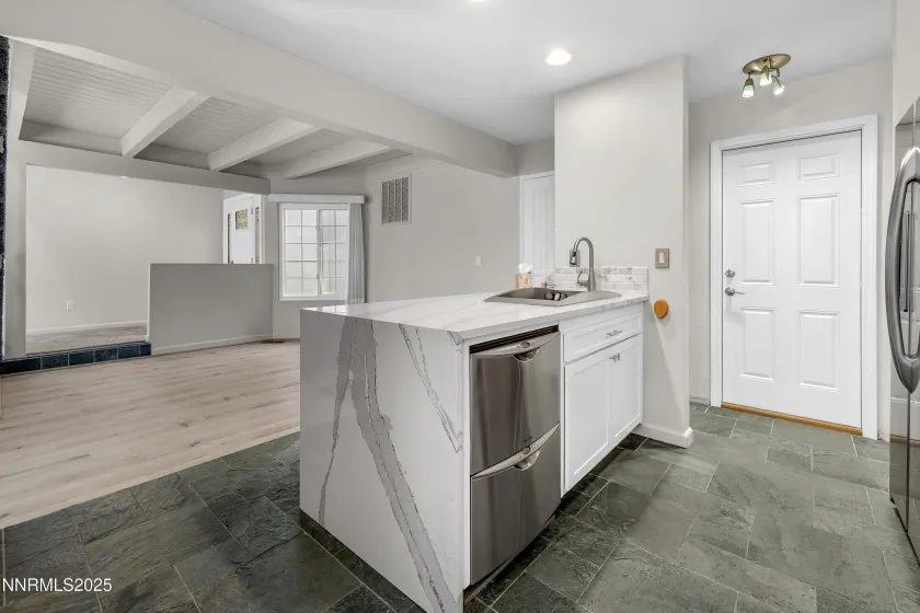 4314 Clyde, Reno, Nevada 89509, 2 Bedrooms Bedrooms, ,3 BathroomsBathrooms,Residential,Residential,Clyde,250057763