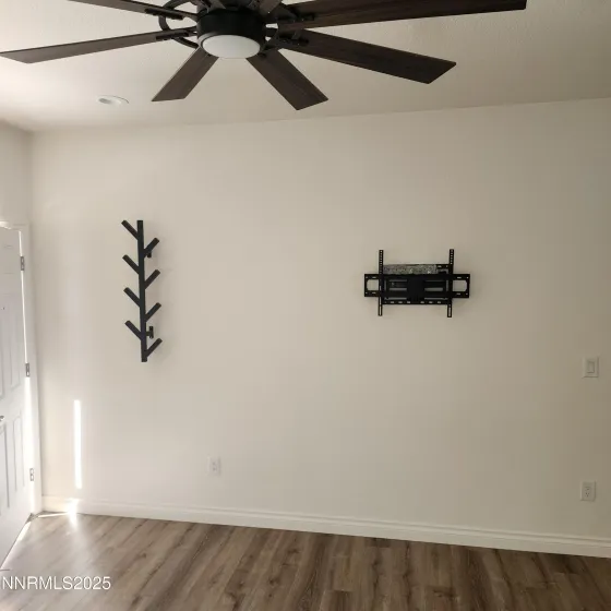 18697 Ginny Crk, Reno, Nevada 89508, 3 Bedrooms Bedrooms, ,2 BathroomsBathrooms,Residential,Residential,Ginny Crk,250057775