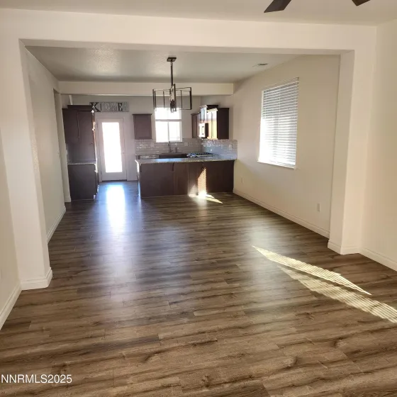 18697 Ginny Crk, Reno, Nevada 89508, 3 Bedrooms Bedrooms, ,2 BathroomsBathrooms,Residential,Residential,Ginny Crk,250057775