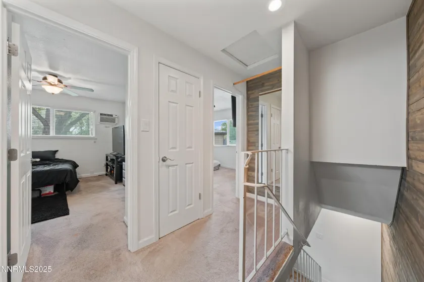 684 Oakwood, Sparks, Nevada 89431, 2 Bedrooms Bedrooms, ,1 BathroomBathrooms,Residential,Residential,Oakwood,250055350