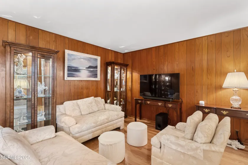 1885 Solari, Reno, Nevada 89509, 3 Bedrooms Bedrooms, ,3 BathroomsBathrooms,Residential,Residential,Solari,250057089