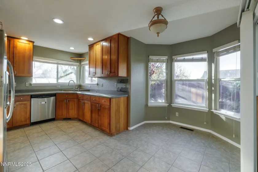 985 Hilltop, Carson City, Nevada 89705, 3 Bedrooms Bedrooms, ,2 BathroomsBathrooms,Residential,Residential,Hilltop,250057794