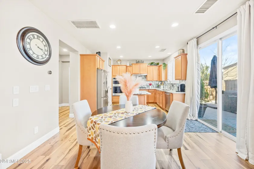 2015 Black Sand, Reno, Nevada 89521, 3 Bedrooms Bedrooms, ,3 BathroomsBathrooms,Residential,Residential,Black Sand,250057795