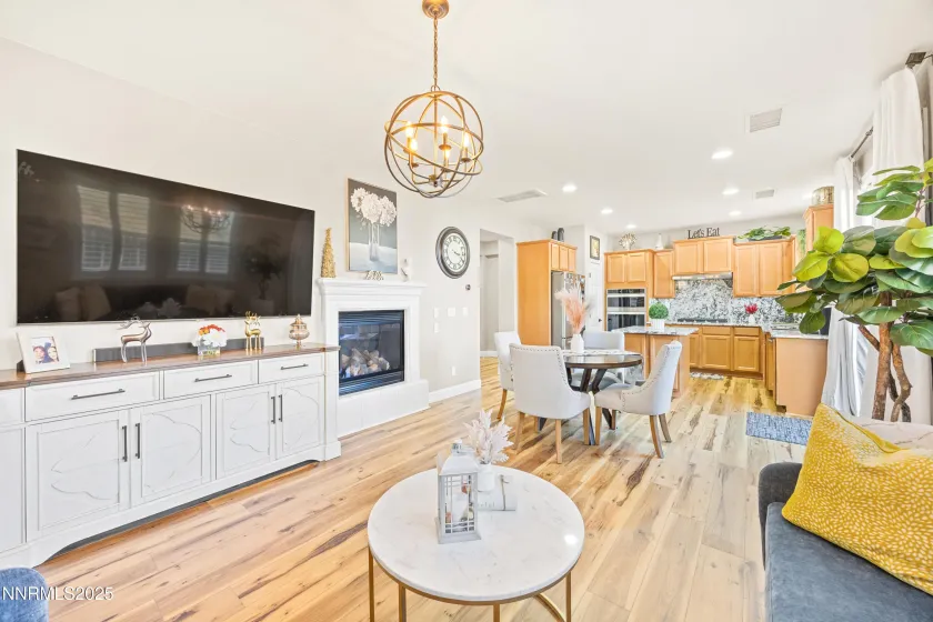 2015 Black Sand, Reno, Nevada 89521, 3 Bedrooms Bedrooms, ,3 BathroomsBathrooms,Residential,Residential,Black Sand,250057795