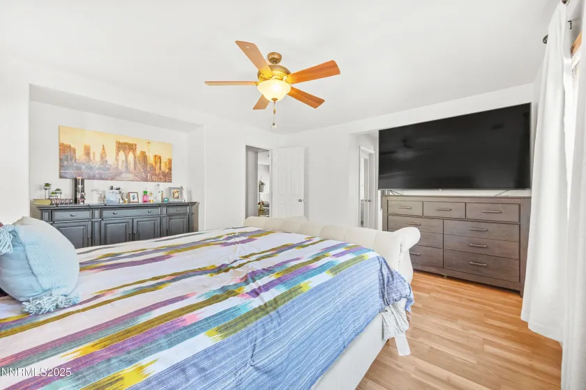 2015 Black Sand, Reno, Nevada 89521, 3 Bedrooms Bedrooms, ,3 BathroomsBathrooms,Residential,Residential,Black Sand,250057795