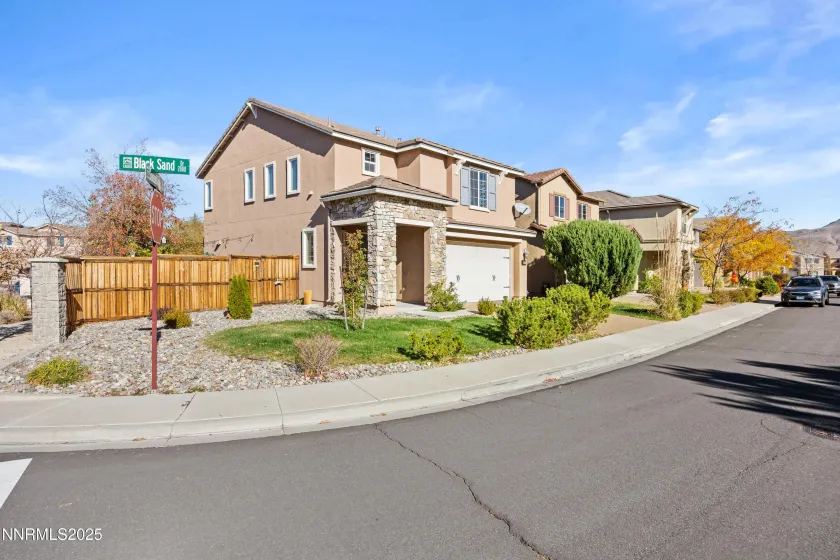 2015 Black Sand, Reno, Nevada 89521, 3 Bedrooms Bedrooms, ,3 BathroomsBathrooms,Residential,Residential,Black Sand,250057795