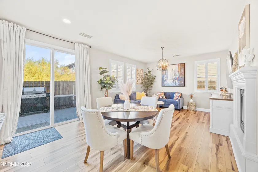 2015 Black Sand, Reno, Nevada 89521, 3 Bedrooms Bedrooms, ,3 BathroomsBathrooms,Residential,Residential,Black Sand,250057795