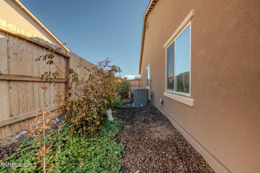 306 Redwall, Dayton, Nevada 89403, 4 Bedrooms Bedrooms, ,3 BathroomsBathrooms,Residential,Residential,Redwall,250057776