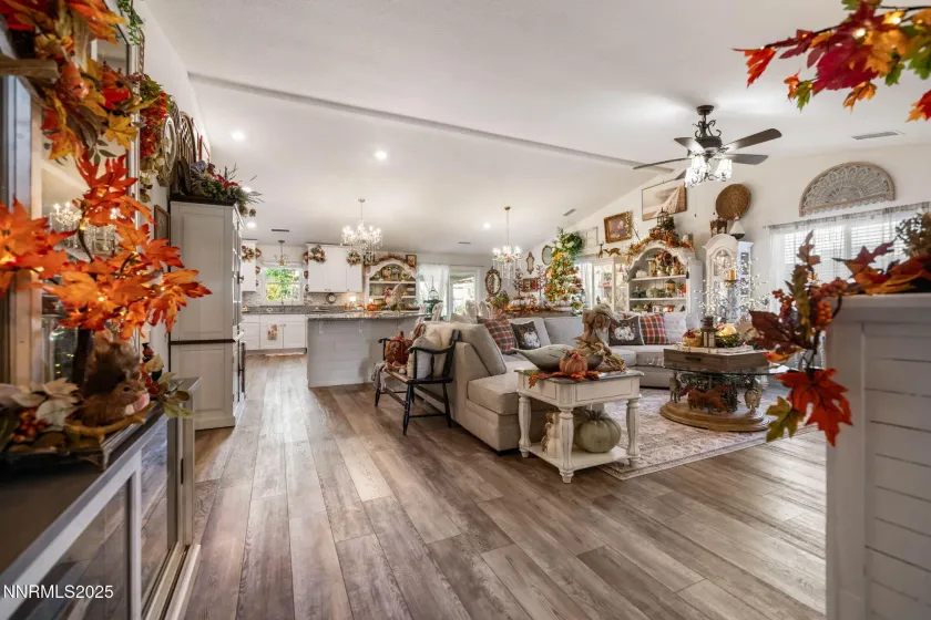 306 Redwall, Dayton, Nevada 89403, 4 Bedrooms Bedrooms, ,3 BathroomsBathrooms,Residential,Residential,Redwall,250057776